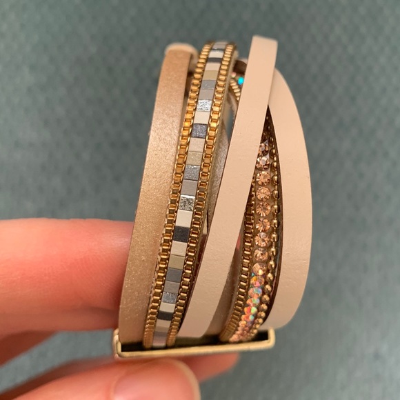 Leather Strap Bracelet with Magnetic Clasp - Picture 4 of 4